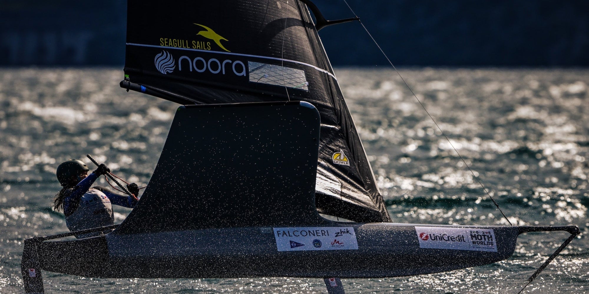 Felicia racing in the Moth Worlds 2025