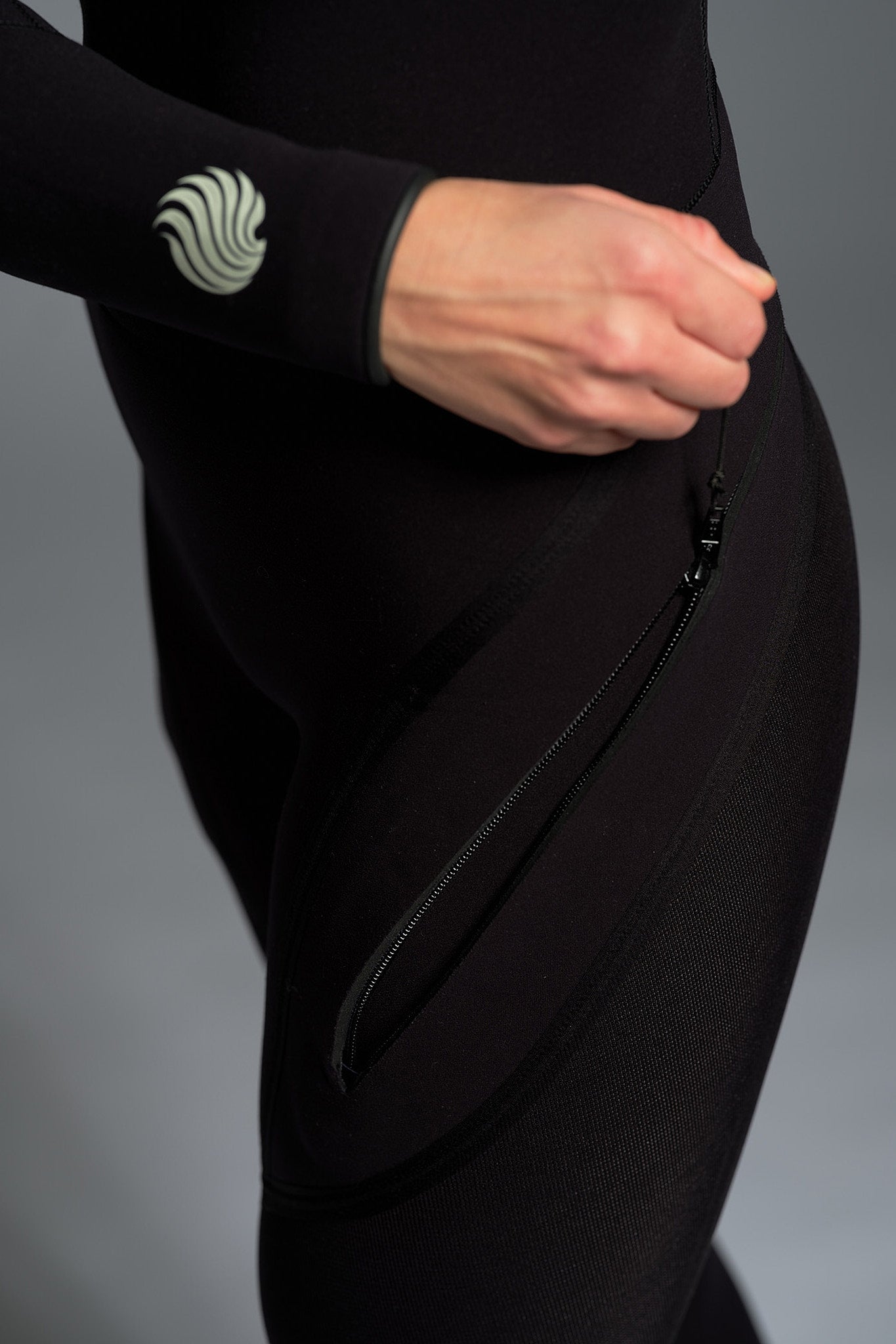 未使用 Seea Nazare Body Suit XS Black Seea Nazare Surf Bodysuit At Free People In Black, Size